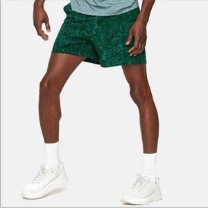 Outdoor Voices Sz. L Rec Shorts 5″ Lined Hunter green- Medium